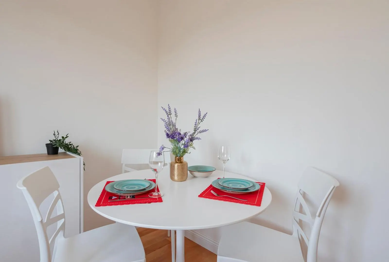 I Host Apartment - Gressoney 1 Mailand 0*,  Italien